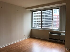 Building Photo - 211 E Ohio St