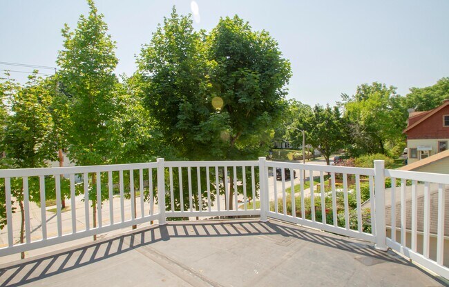 Patio off of second bedroom - 6805 Aetna Ct