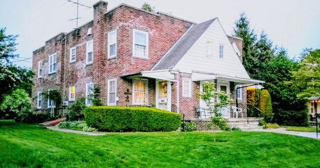 Building Photo - 1545 Schuylkill Ave