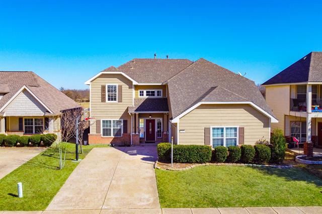 Building Photo - 9316 Water Tree Dr