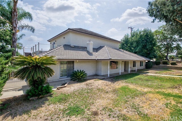 Building Photo - 8309 Hillside Rd