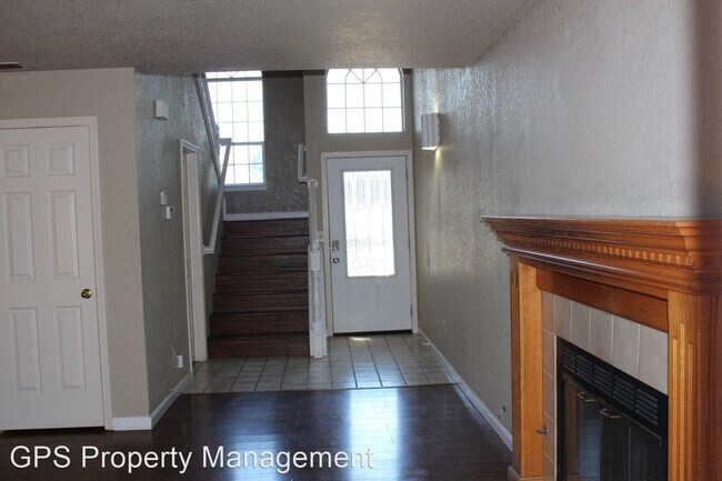 Foto del edificio - 3 br, 2.5 bath House - 25 Tamarack Dr.
