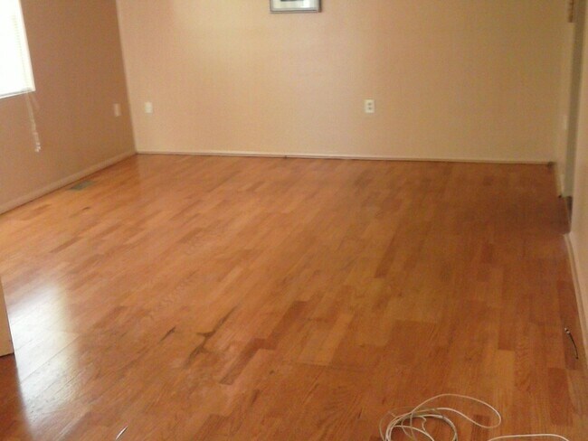 Foto del edificio - 2691 Rosindale Rd