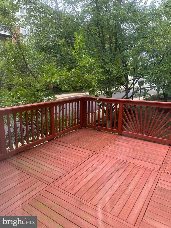 Building Photo - 9358 Deer Glen Ct