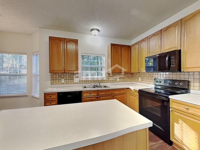 Foto del edificio - 4763 Asherton Pl NW