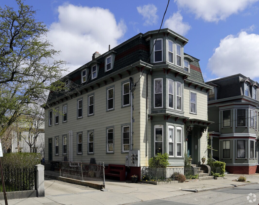 Building Photo - 9 Brighton St