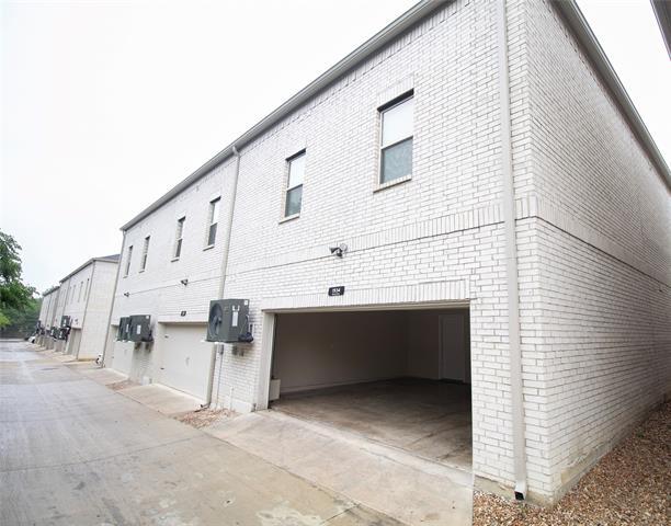 Building Photo - 1934 Bel Air Dr