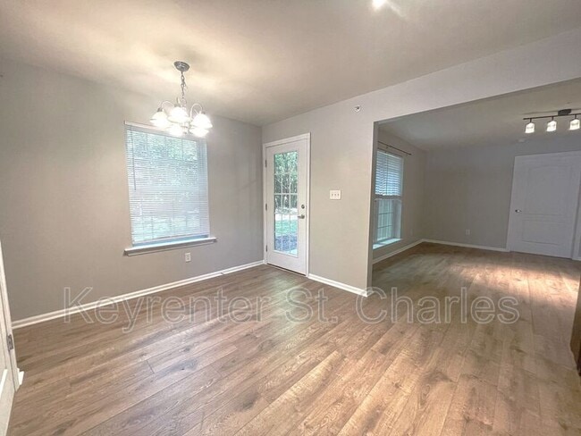 Building Photo - 3113 Welsh Dr