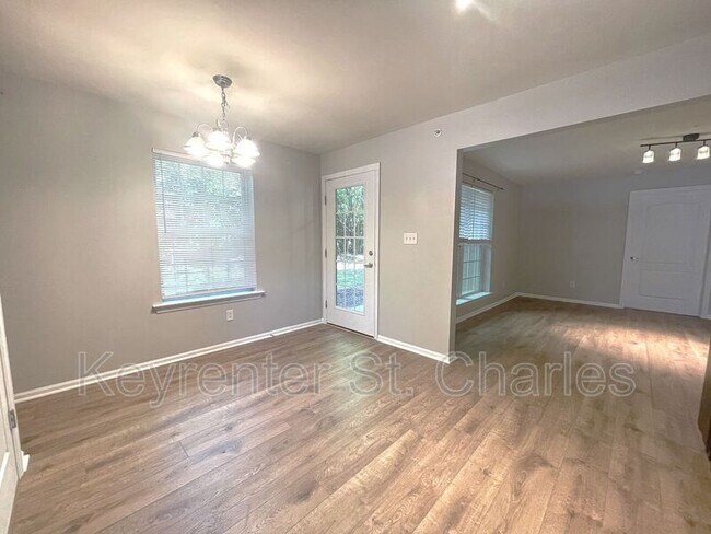 Foto del edificio - 3113 Welsh Dr