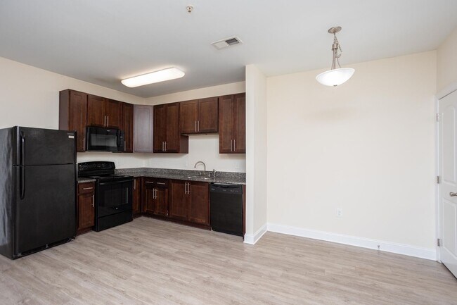 Foto del edificio - 161 Howard Ln