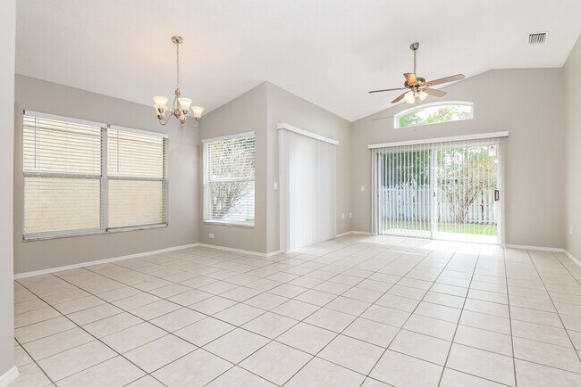 Foto del edificio - 2603 Spring Hill Dr