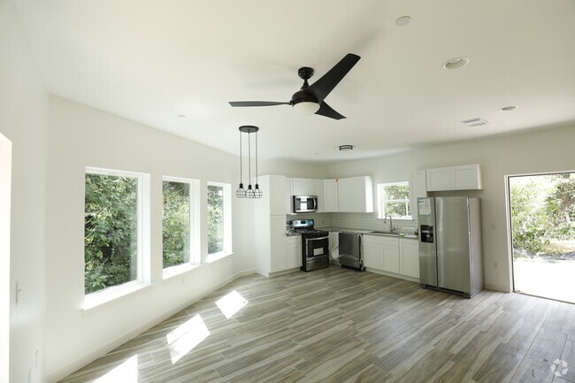 Building Photo - 3466 Willowrun Dr