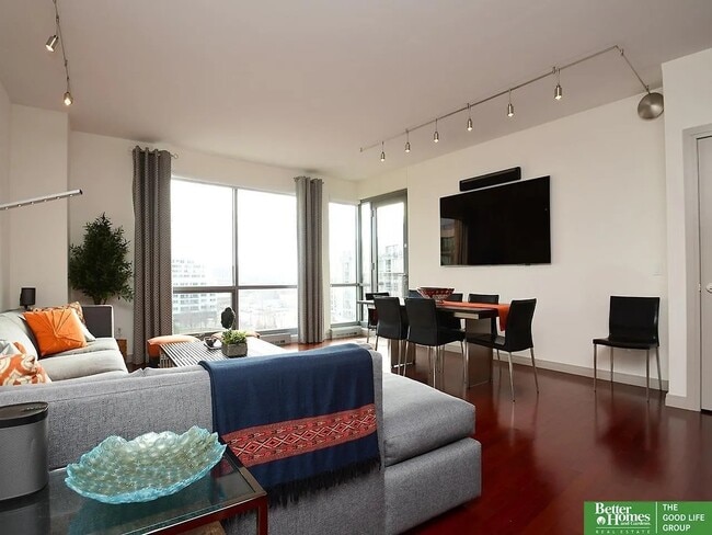 Photo - 200 S 31st Ave Apartment