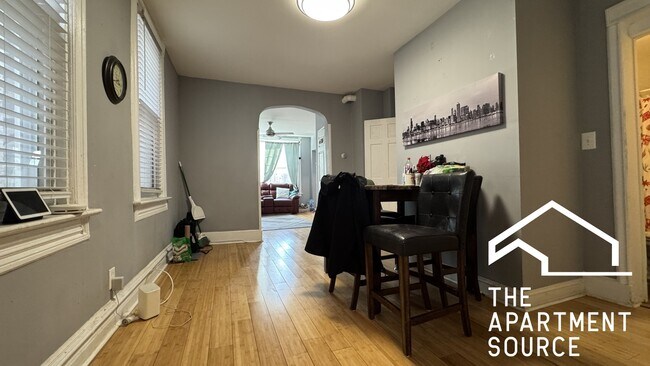 Foto del edificio - 2642 W Hirsch St