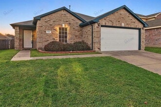 Building Photo - 7808 Salton Ln