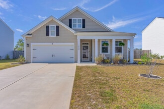 Building Photo - 1049 Burled Oak Rdg Lp SE