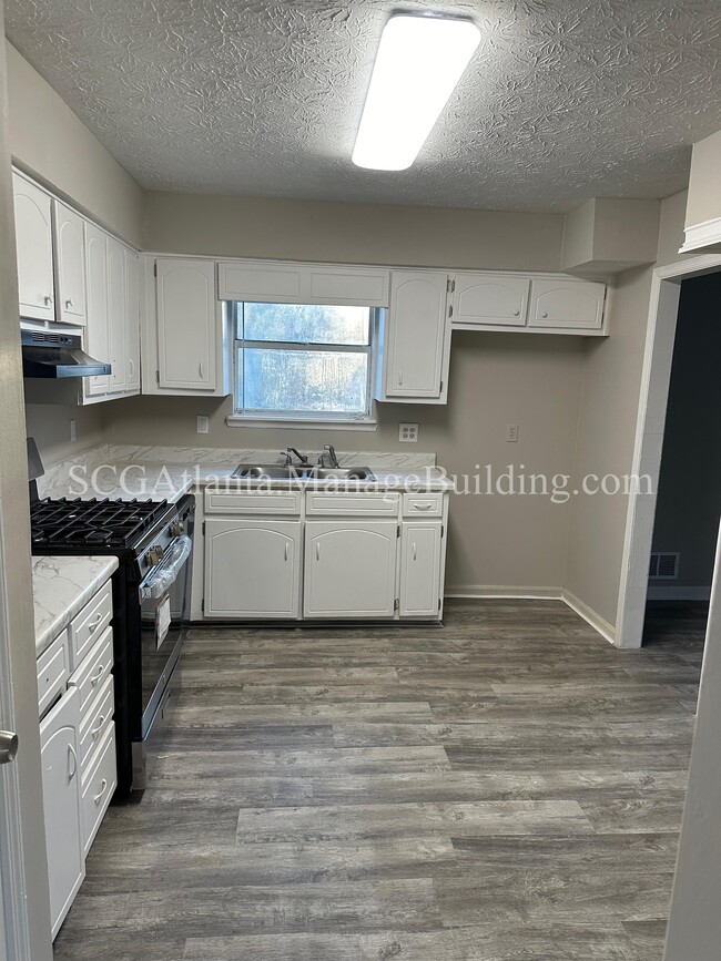 Building Photo - 10973 Highridge Ct