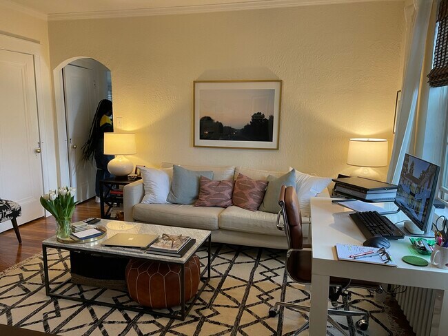 Foto del edificio - 15 Governors Ave