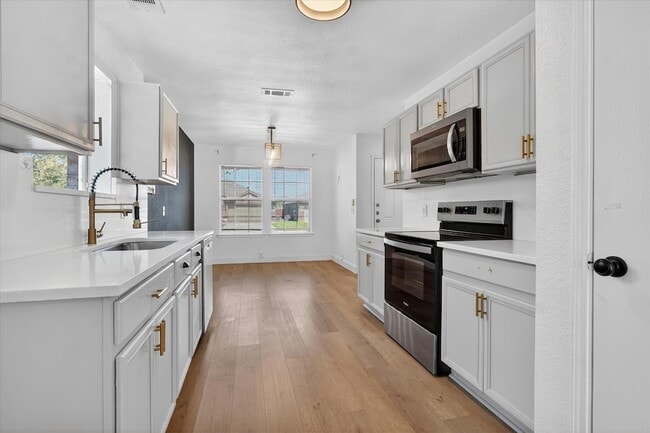 Photo - 9108 Tumbleweed Dr House