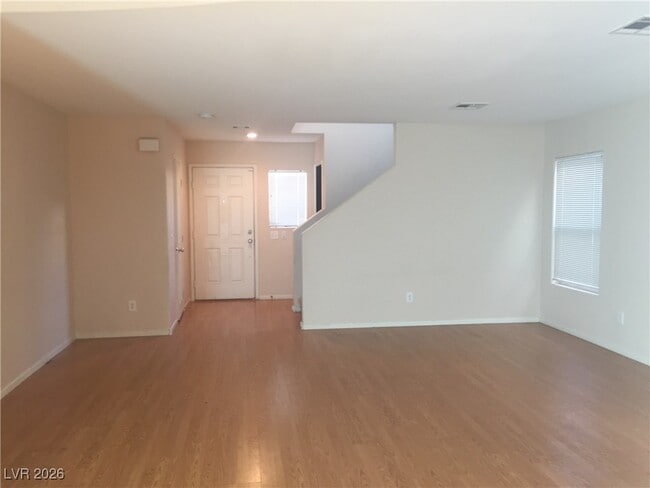 Building Photo - 668 Shadwell St