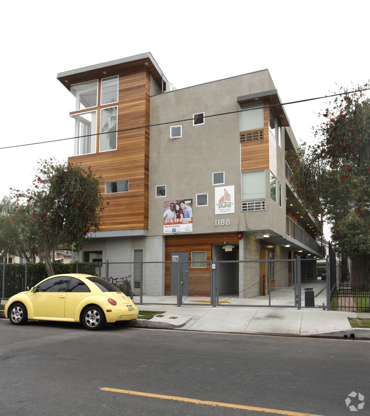 Primary Photo - 1188 W. 36th Pl.