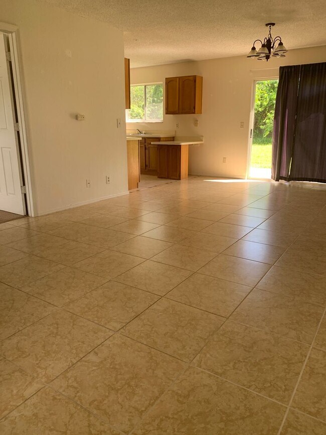 Foto del edificio - Rental home  Near Green River Prkway in PSL   3/2/1    $ 1,895  a month