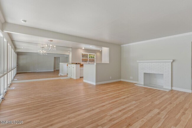 Building Photo - 2325 Homestead Pl