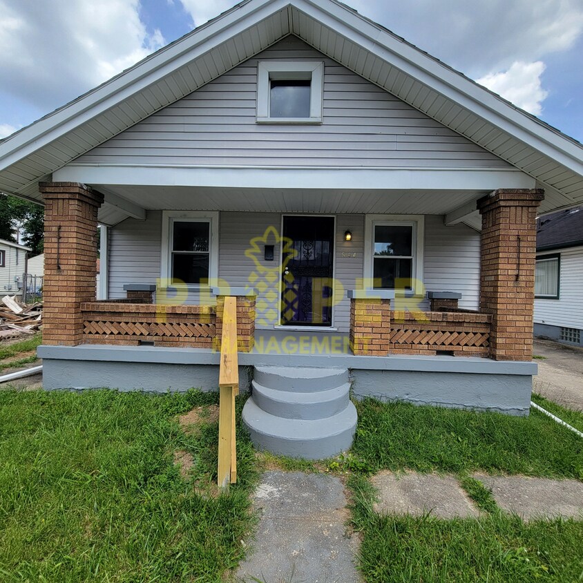 Primary Photo - 2 bedrooms 1 bathroom house