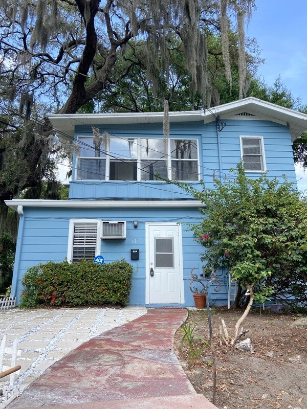 Primary Photo - 613 Bourne Pl