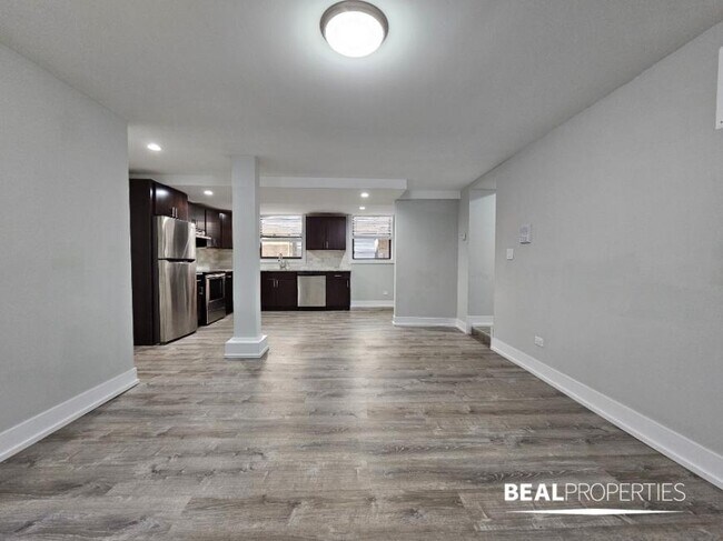 Foto del edificio - 2 bedroom in EVANSTON IL 60202