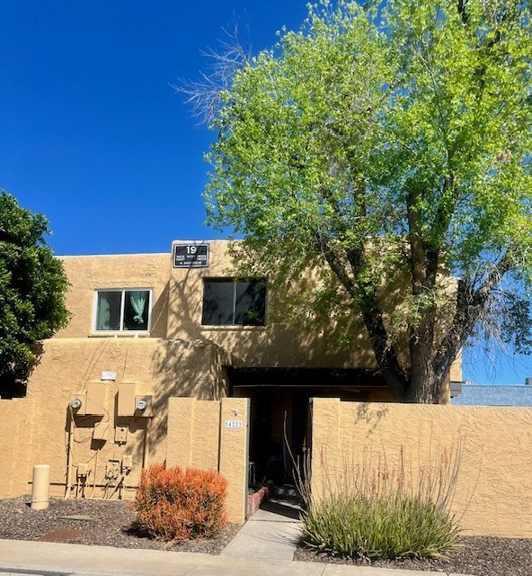 Foto del edificio - Stunning 3-Bedroom Condo: Modern Updates, ...