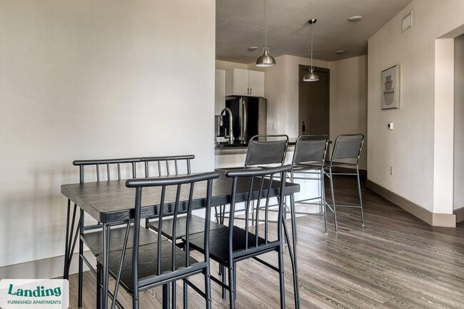 Building Photo - 300 Enclave Dr