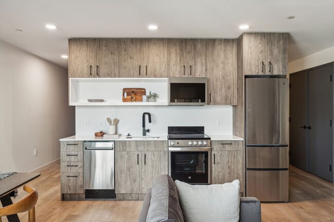 Photo - The Frankford Grand Apartments