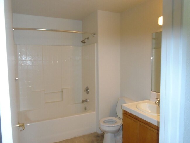 Building Photo - PEBBLE CREEK 4502 A-D