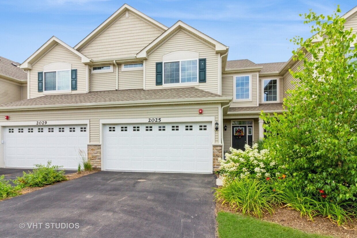 Foto principal - 2025 Stuttle Rd