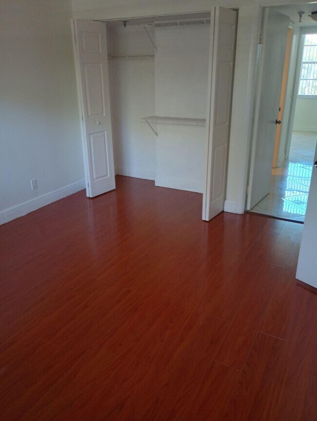 Foto del edificio - 6400 NW 2nd Ave