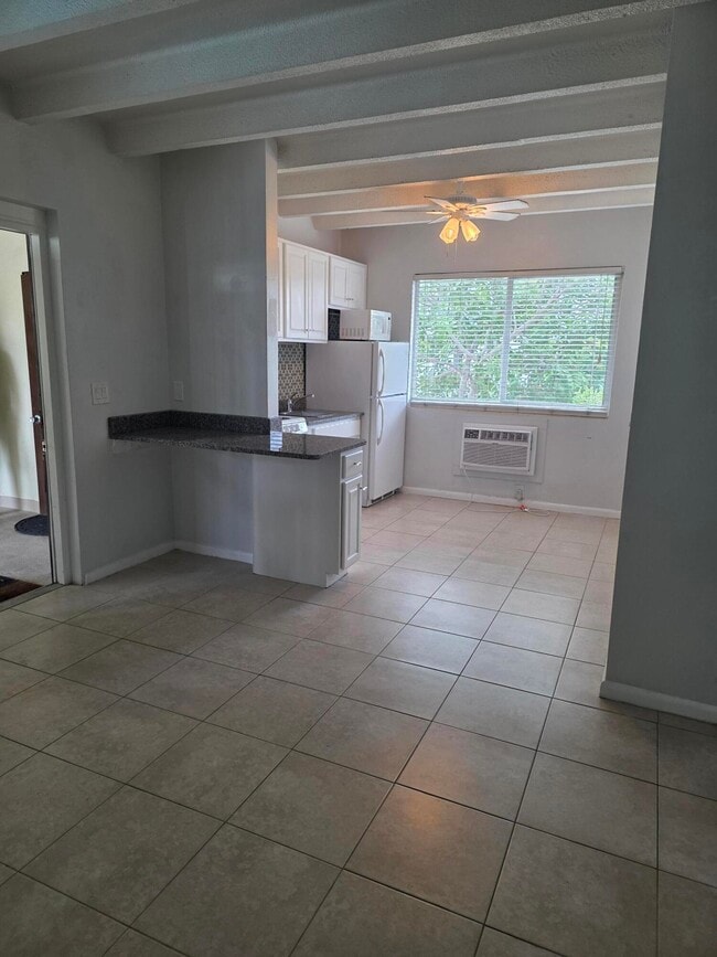 Foto del edificio - 100 Cascade Ln