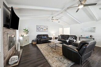 Building Photo - 7614 Braesview Ln