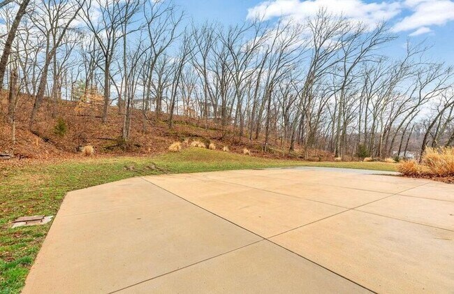 Foto del edificio - 416 Kiefer Creek Rd