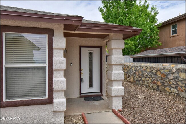 Foto del edificio - 508 Covington Ridge Way