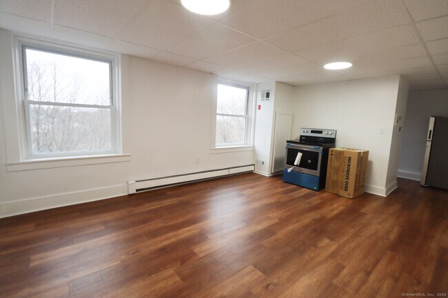 Building Photo - 156 Garfield Ave