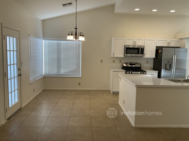Building Photo - 4508 Plano Dr