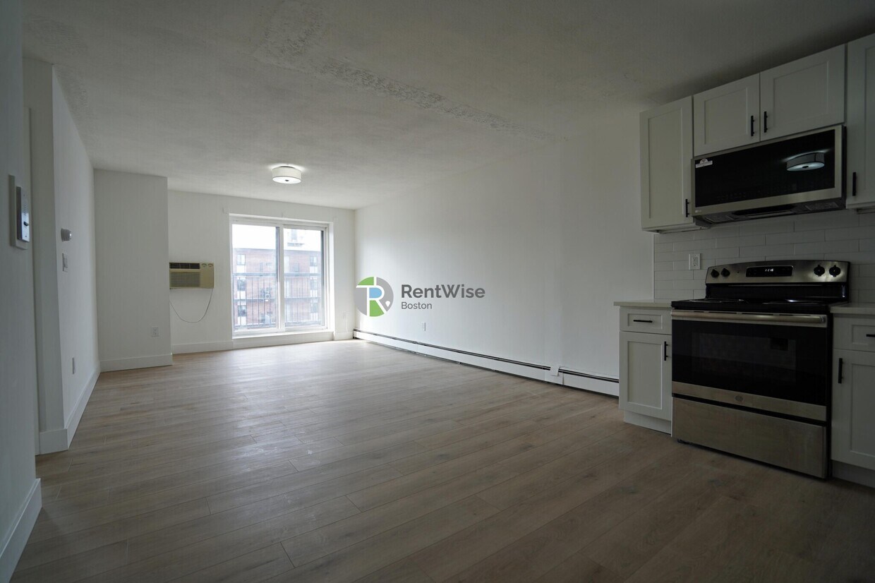 Foto principal - 745 E 6th St