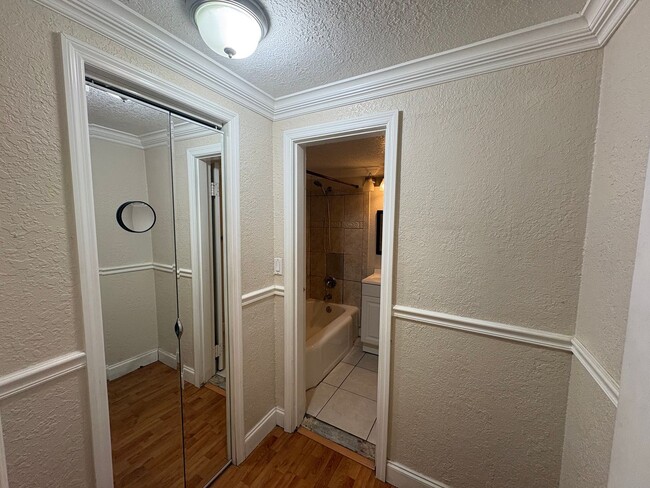 Foto del edificio - Condo in the Heart of Downtown