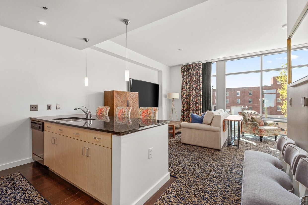 Foto principal - Fully Furnished Studio Condo at The Adelicia