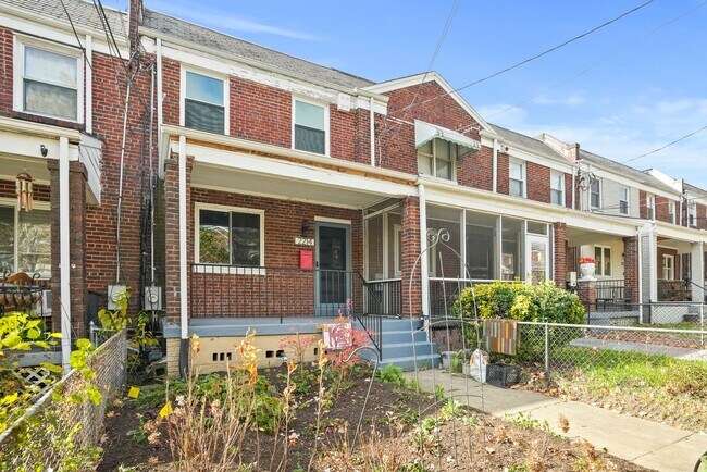 Foto del edificio - Brentwood Beauty