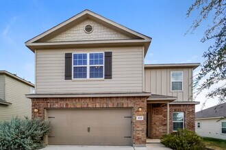 Building Photo - 323 Krieghoff Wy