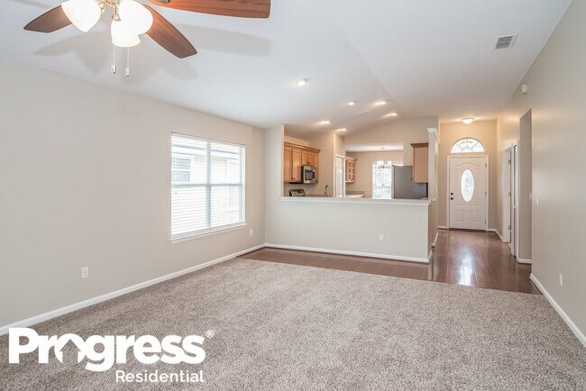 Building Photo - 573 Redberry Ln