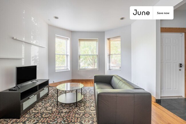 Foto del edificio - 3020 N Sawyer Ave