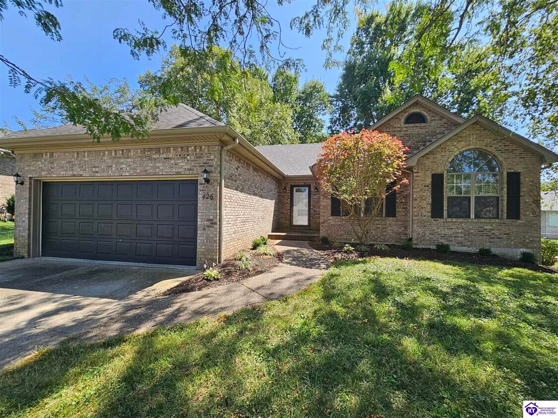 Primary Photo - 426 Ridgecrest Rd